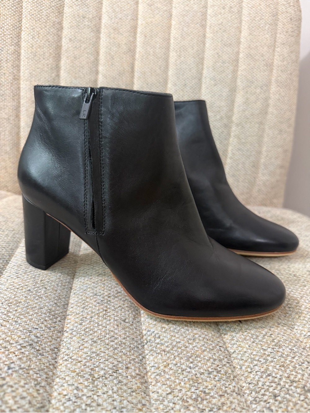 NWOB!!!! LOEFFLER RANDALL "Greer" Black Leather Ankle Boots w Block Heel, sz 8.5